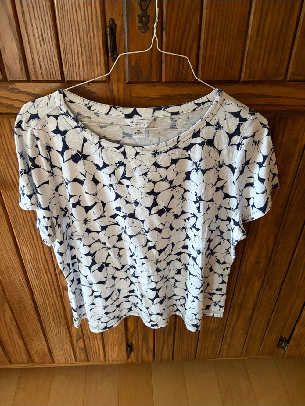 Liz Claiborne Navy & White Floral scoop neck  blouse Size XXL